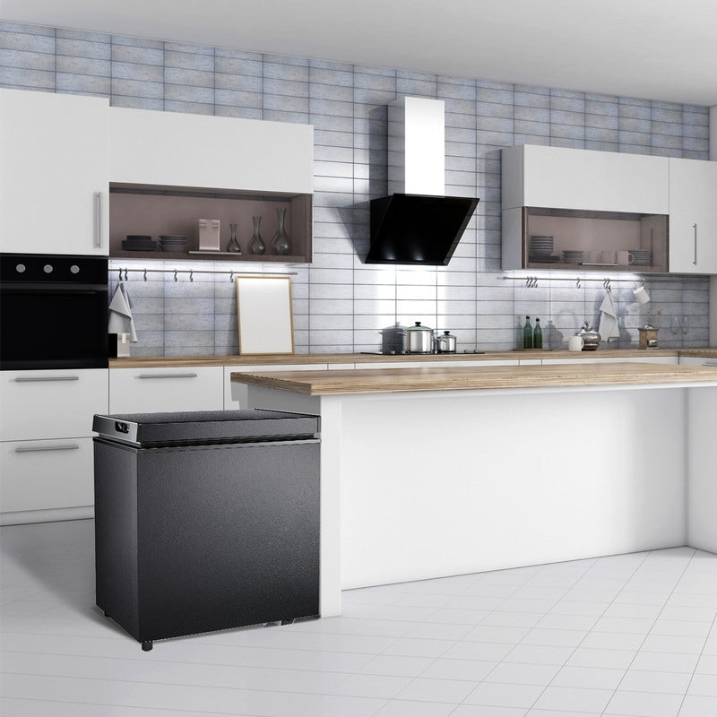 Gefriertruhe mit 1,8 Kubikfuß Nutzinhalt, herausnehmbarem Korb, Bodenablauf, 7-stufigem Thermostat und freistehendem Design für Haus und Wohnung