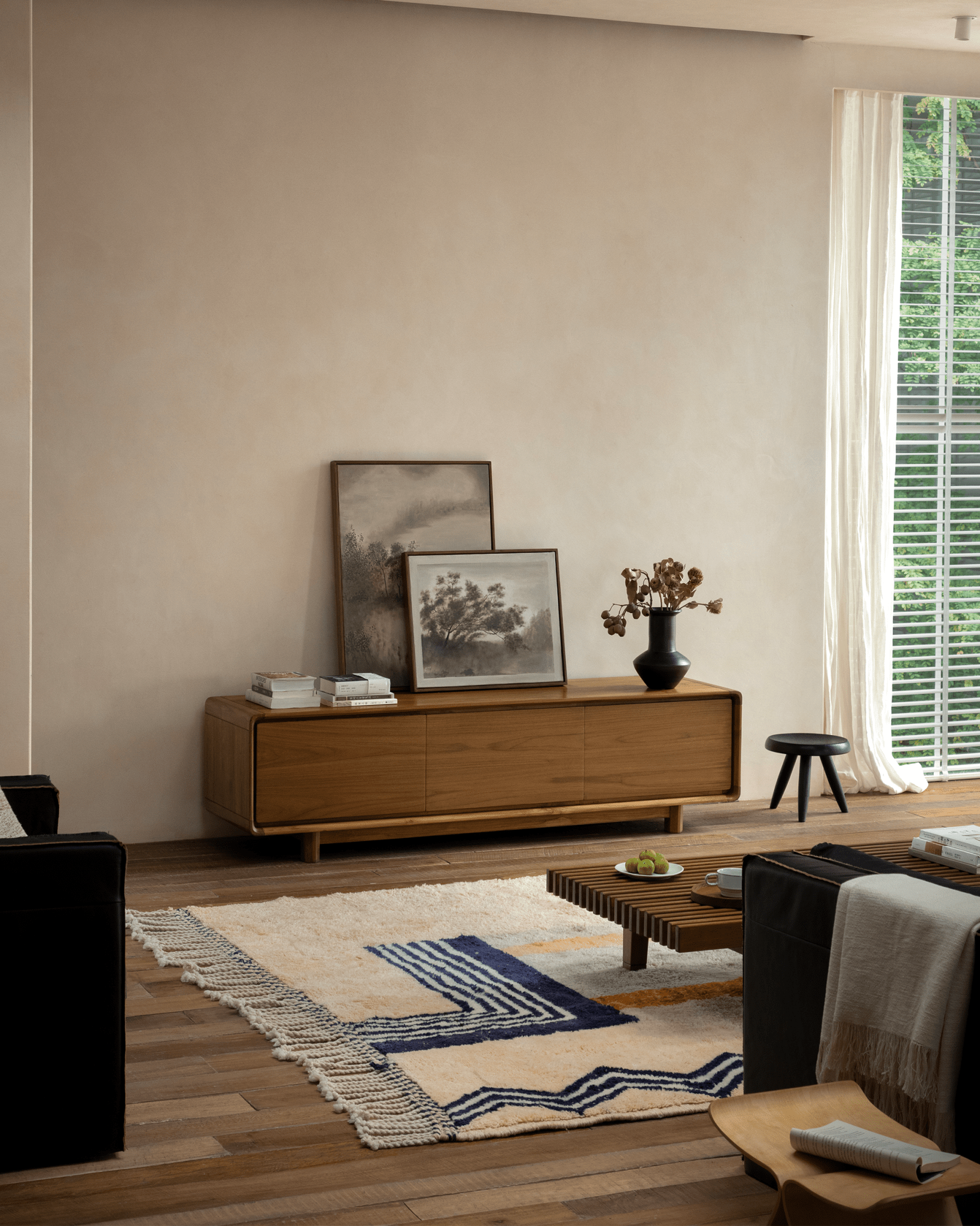 Medienkonsole Nr. 34