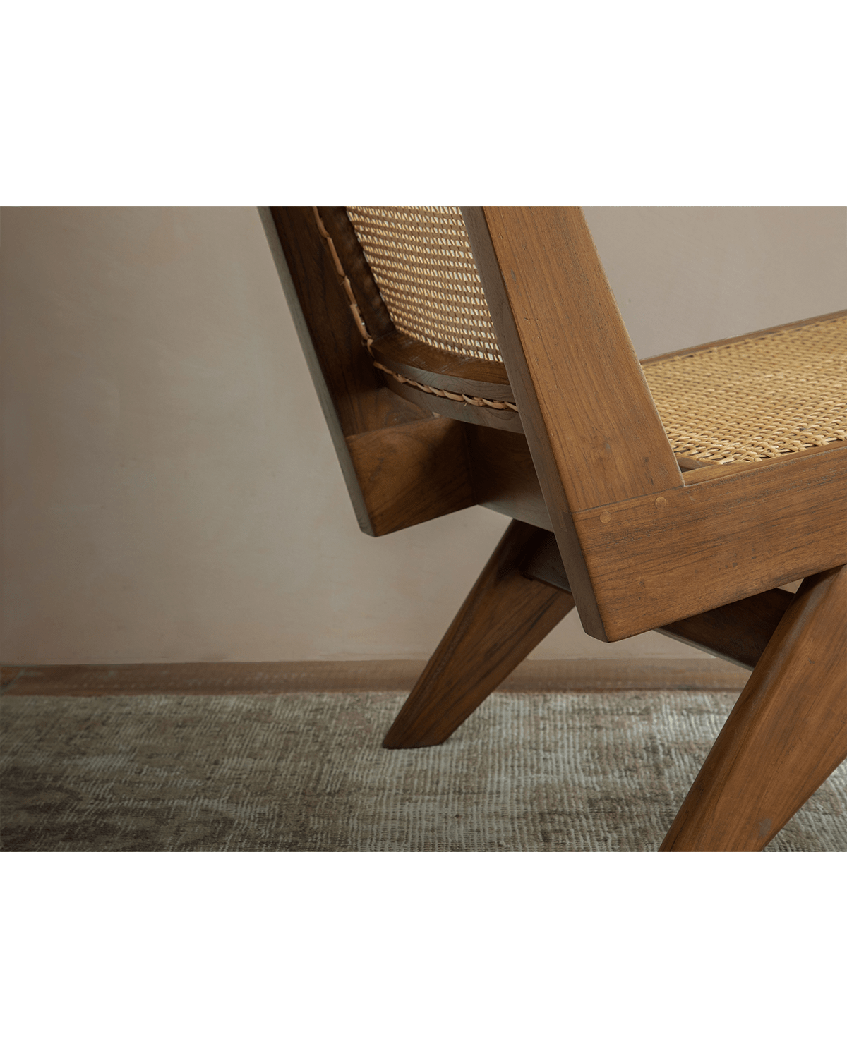 Chandigarh Armloser Sessel