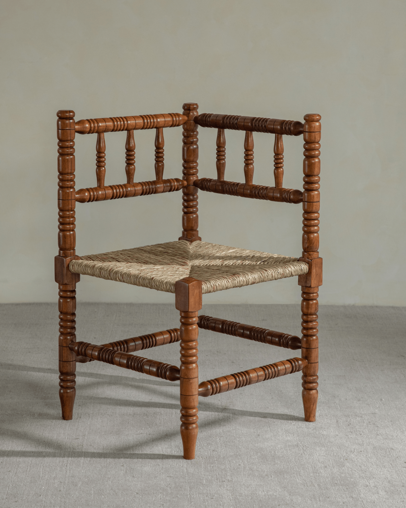 Bobbin Corner Chair