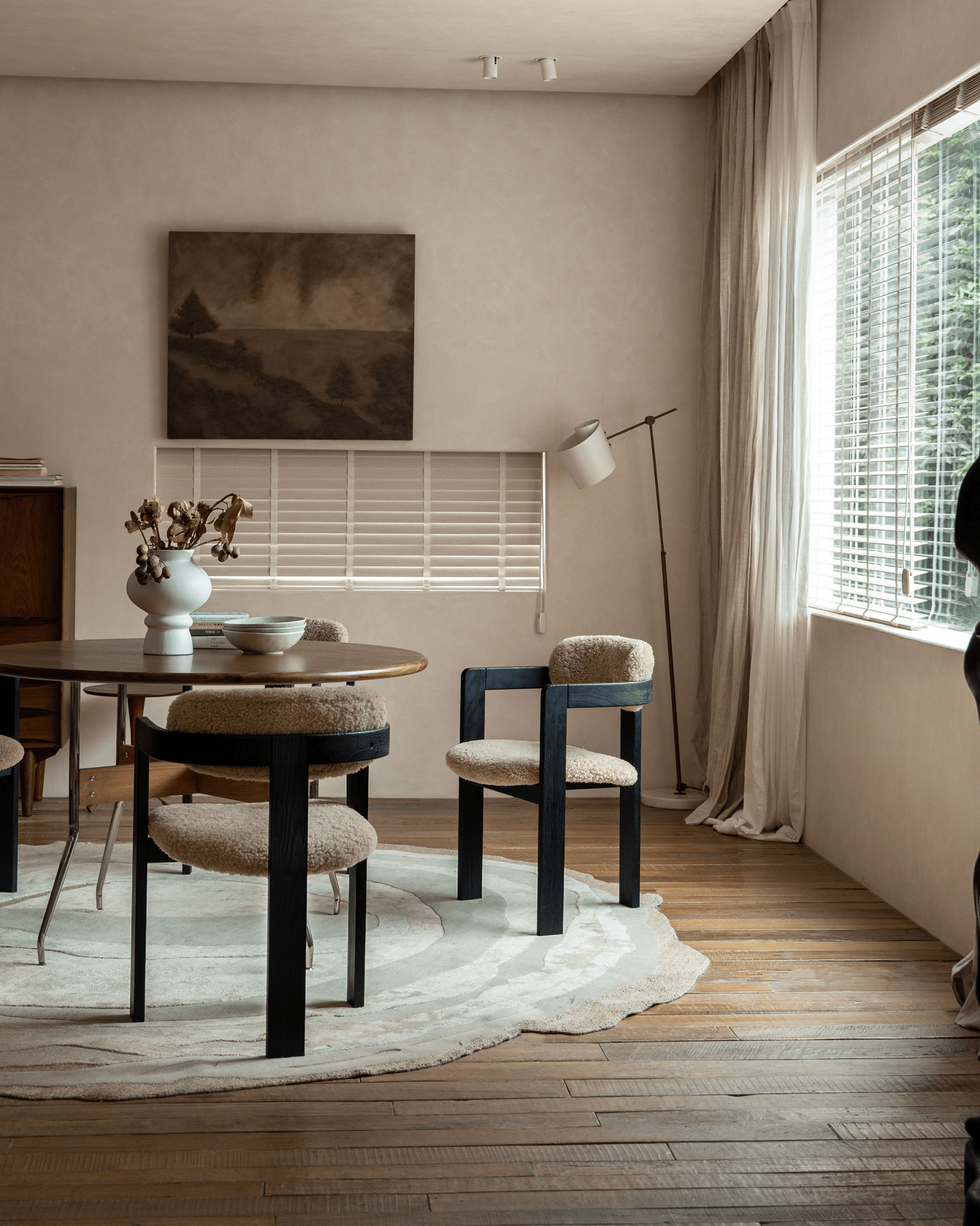 Pamplona Shearling Chair