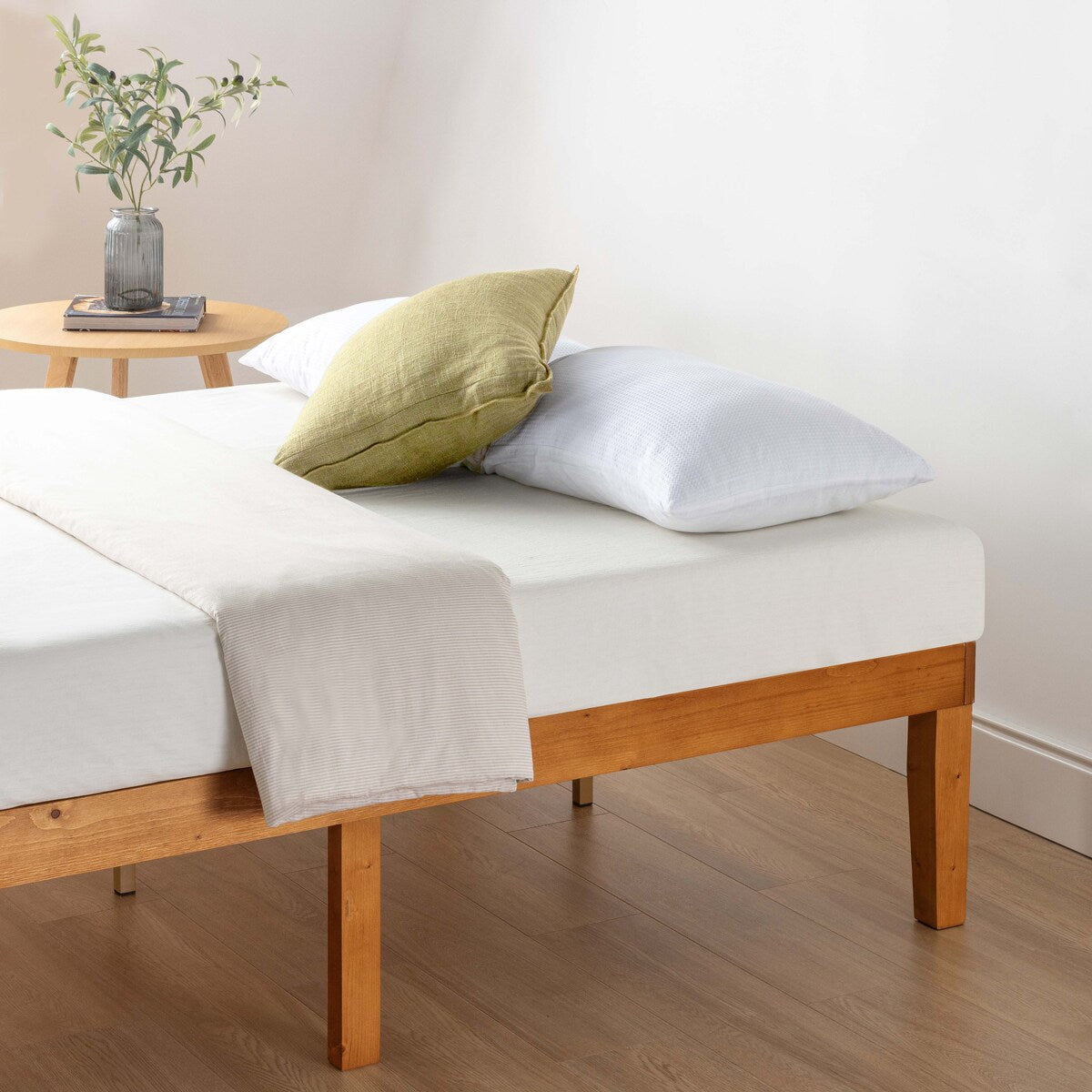 Klassisches 16-Zoll-Plattformbettgestell aus Massivholz in verschiedenen Ausführungen