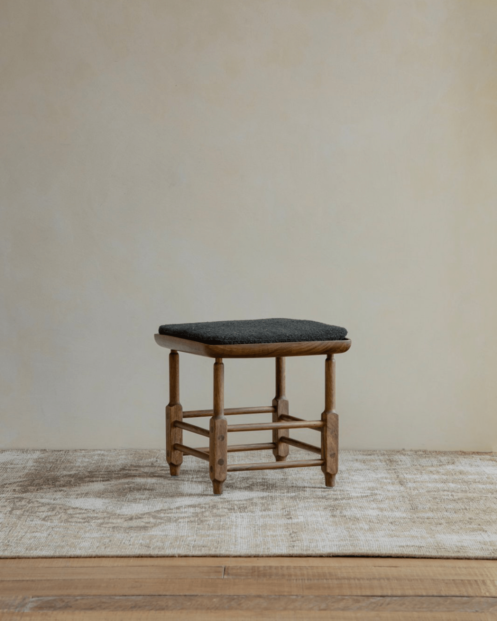 Magrini Stool