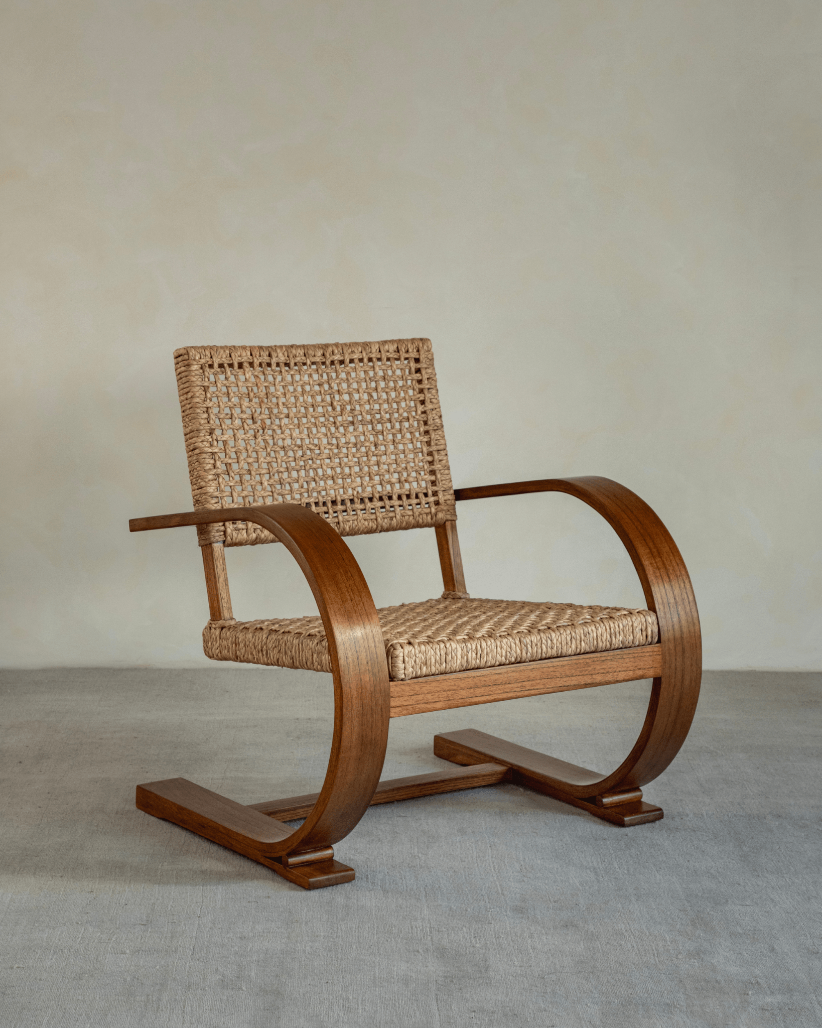 C Curve Lounge Chair