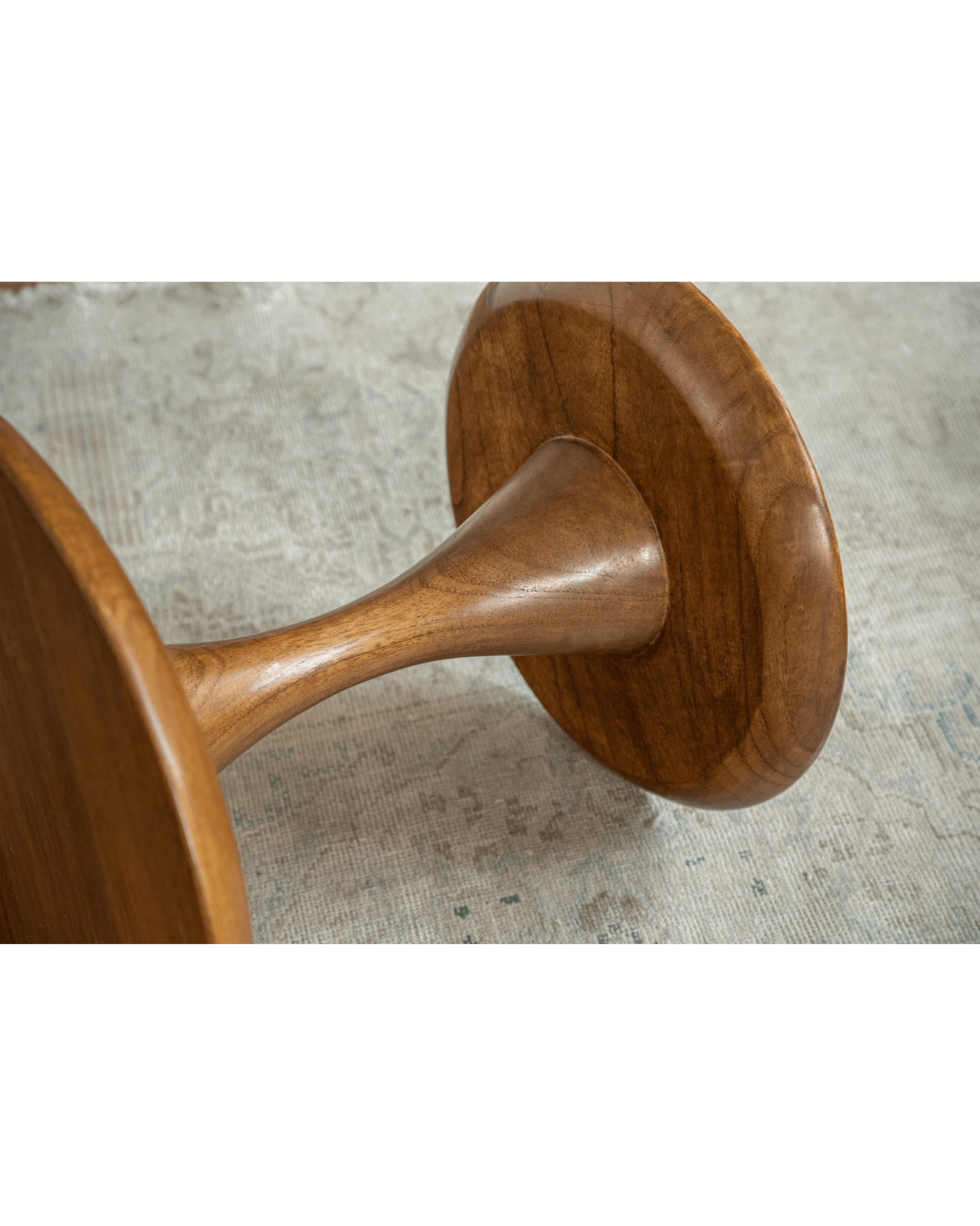 Beistelltisch mit Spindel