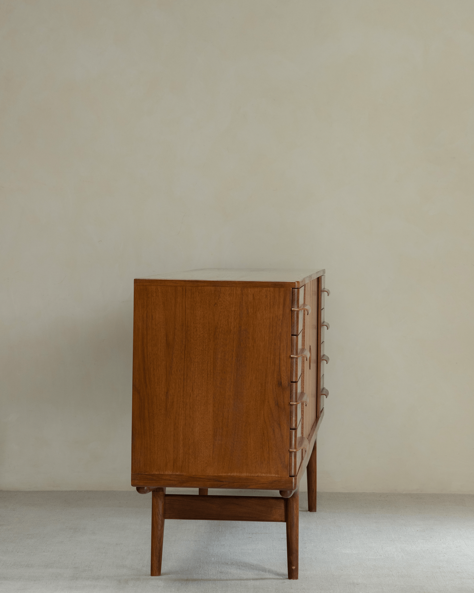 NO.424 Venice Sideboard