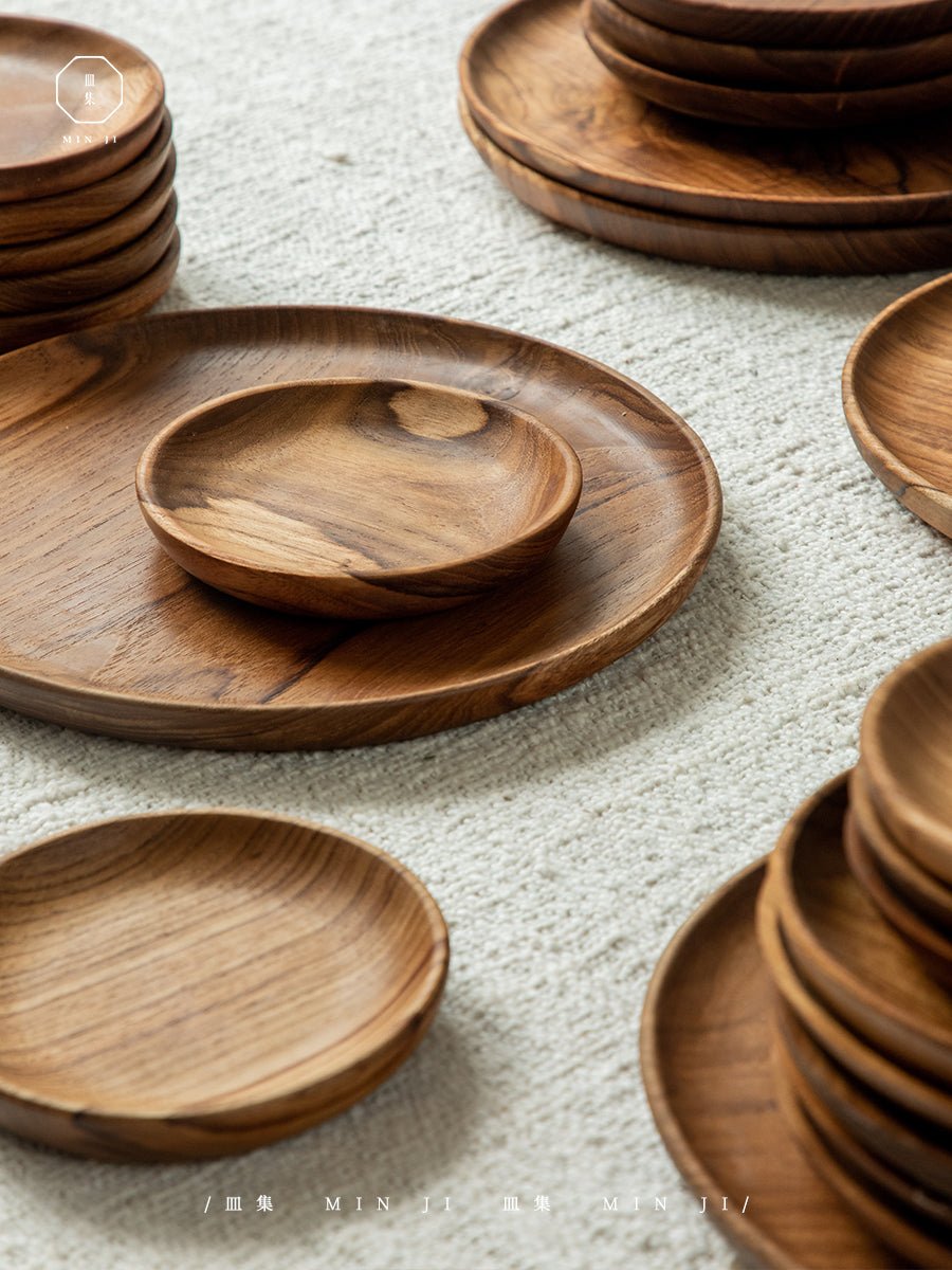 Verschiedene runde Speiseteller