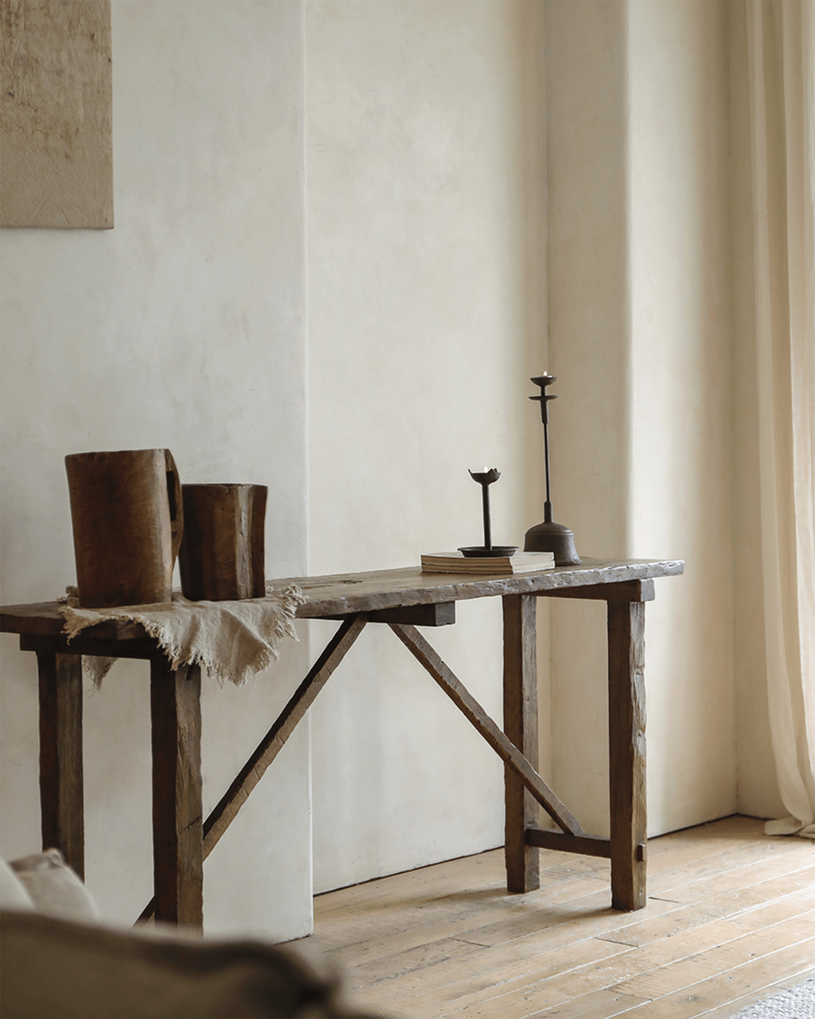 K-förmiger Konsolentisch