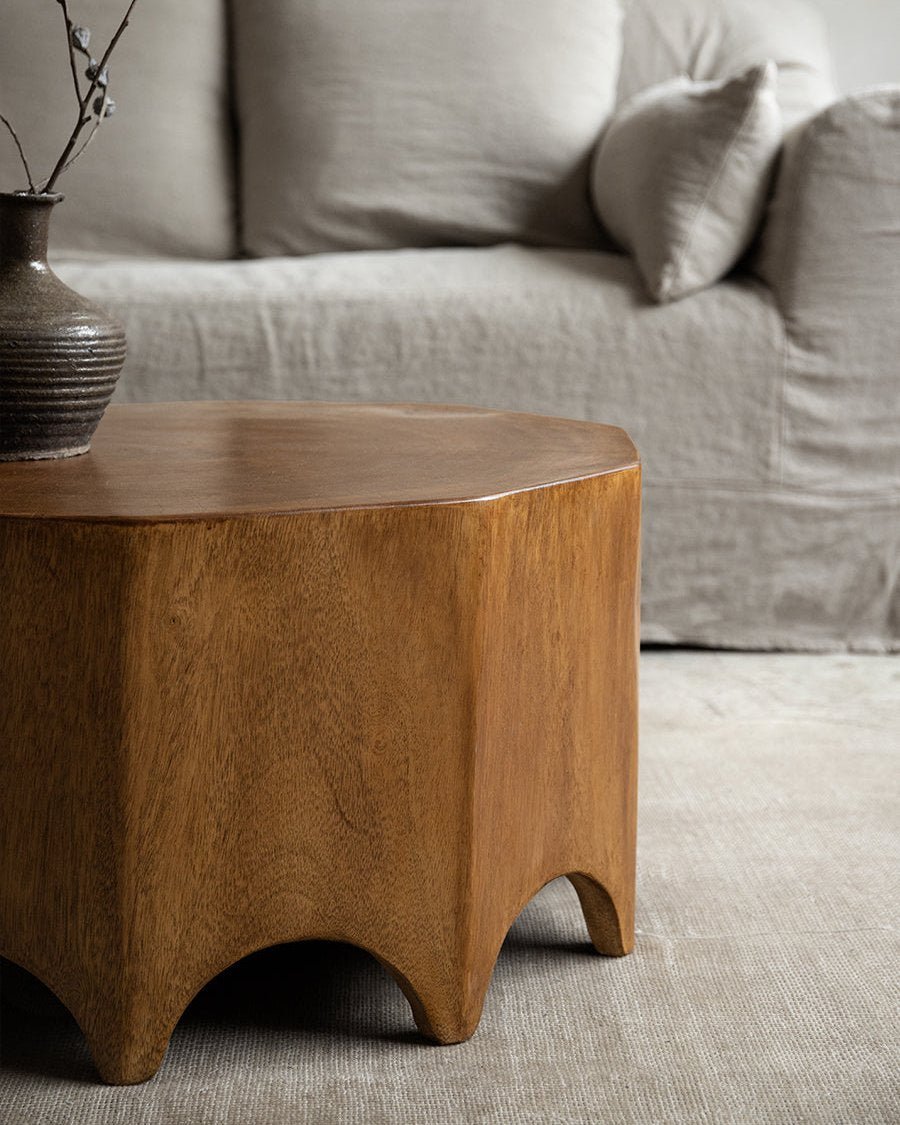 Zehneckiger Beistelltisch