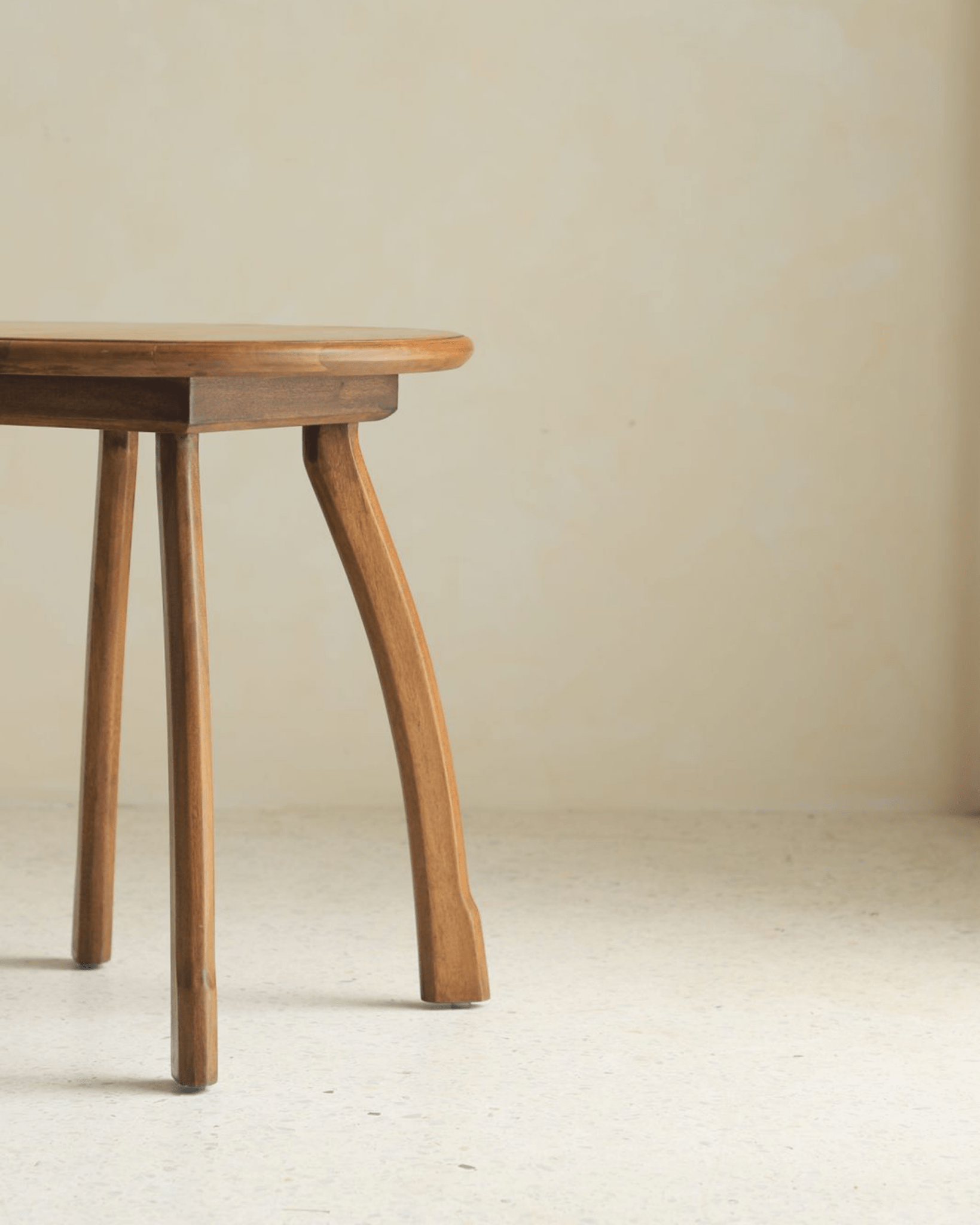 Ele Runder Beistelltisch