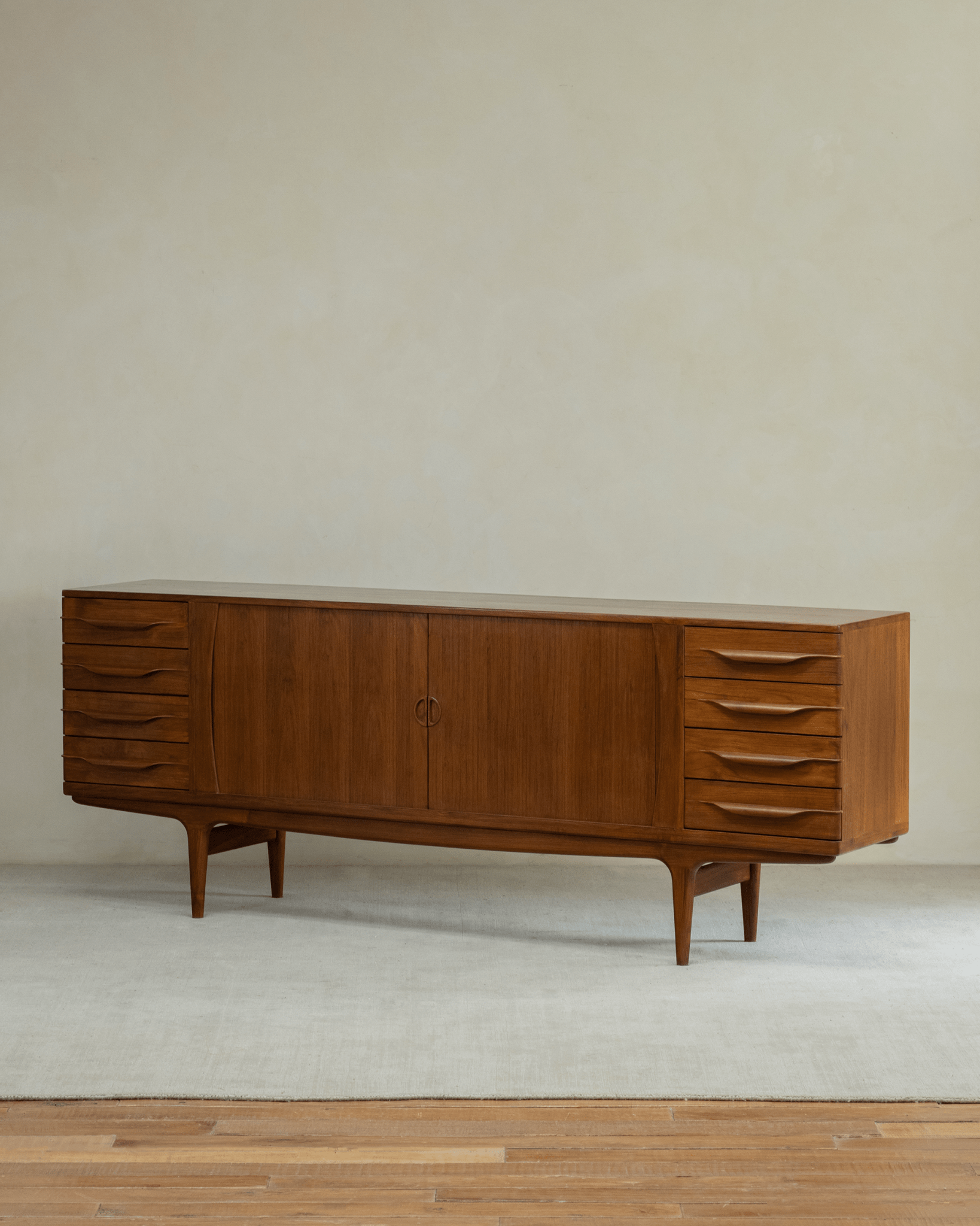 Nr. 424 Sideboard „Venedig“