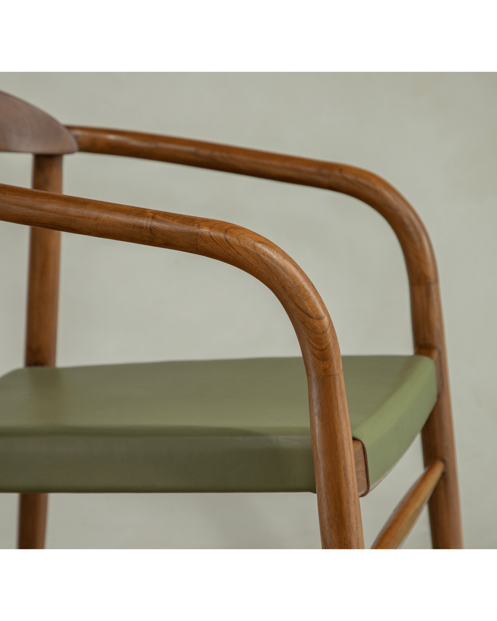 Halbmond-Ledersessel