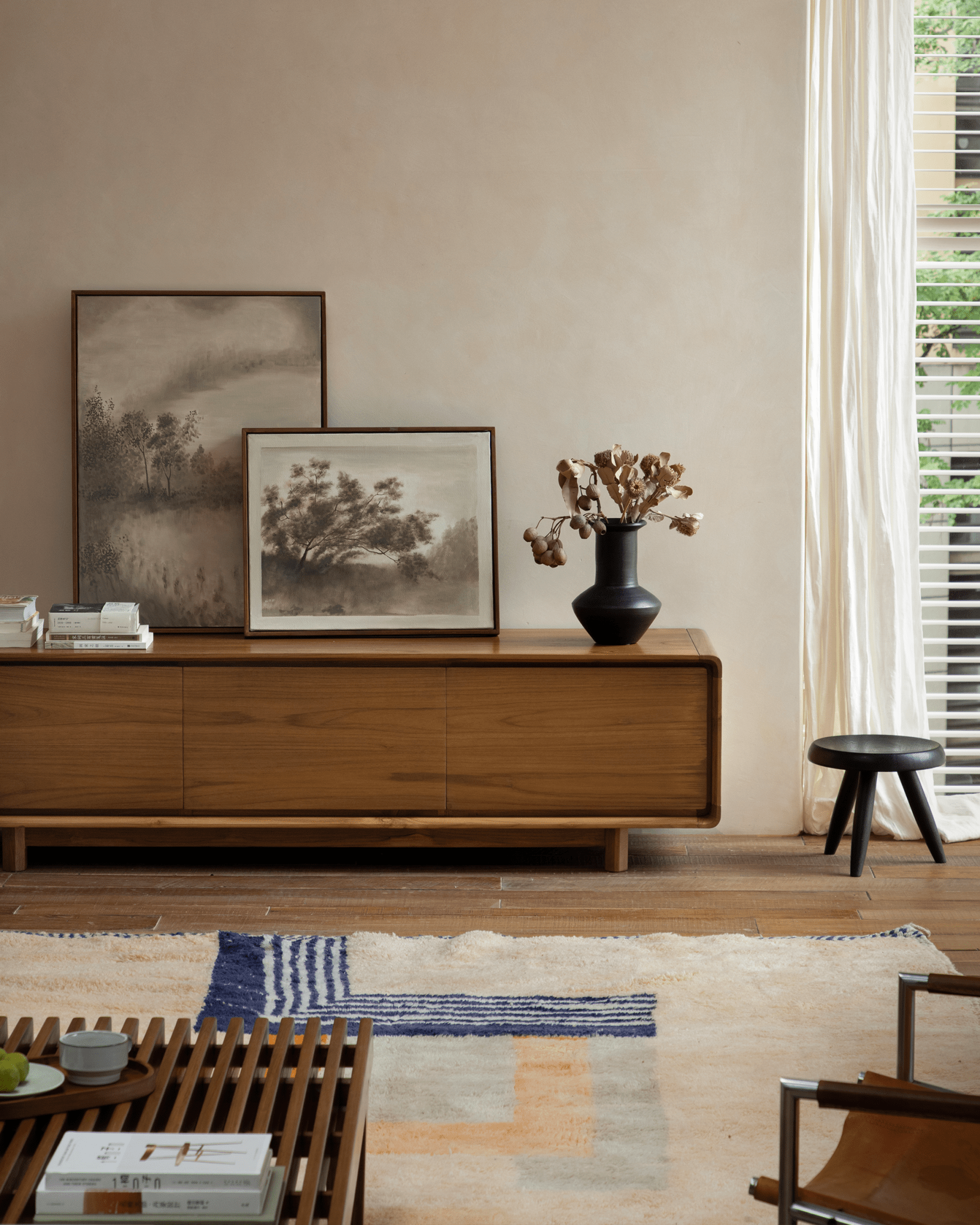 Medienkonsole Nr. 34