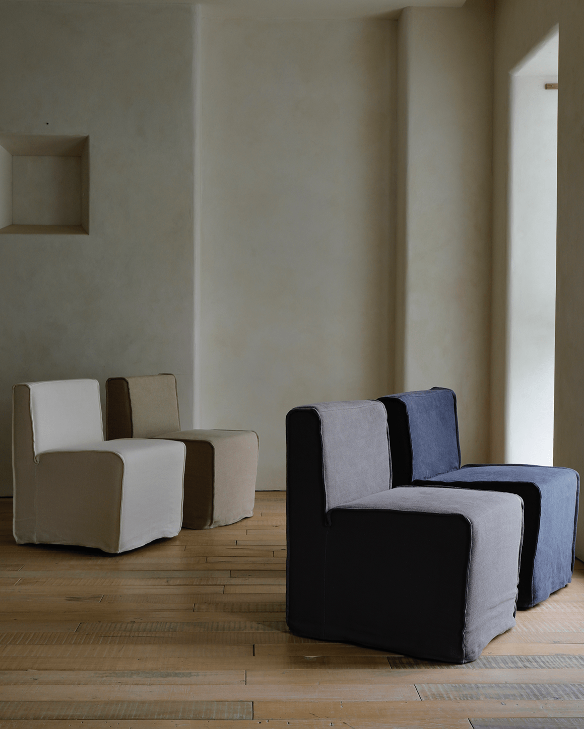 Castor Slipcover Sofa Chair