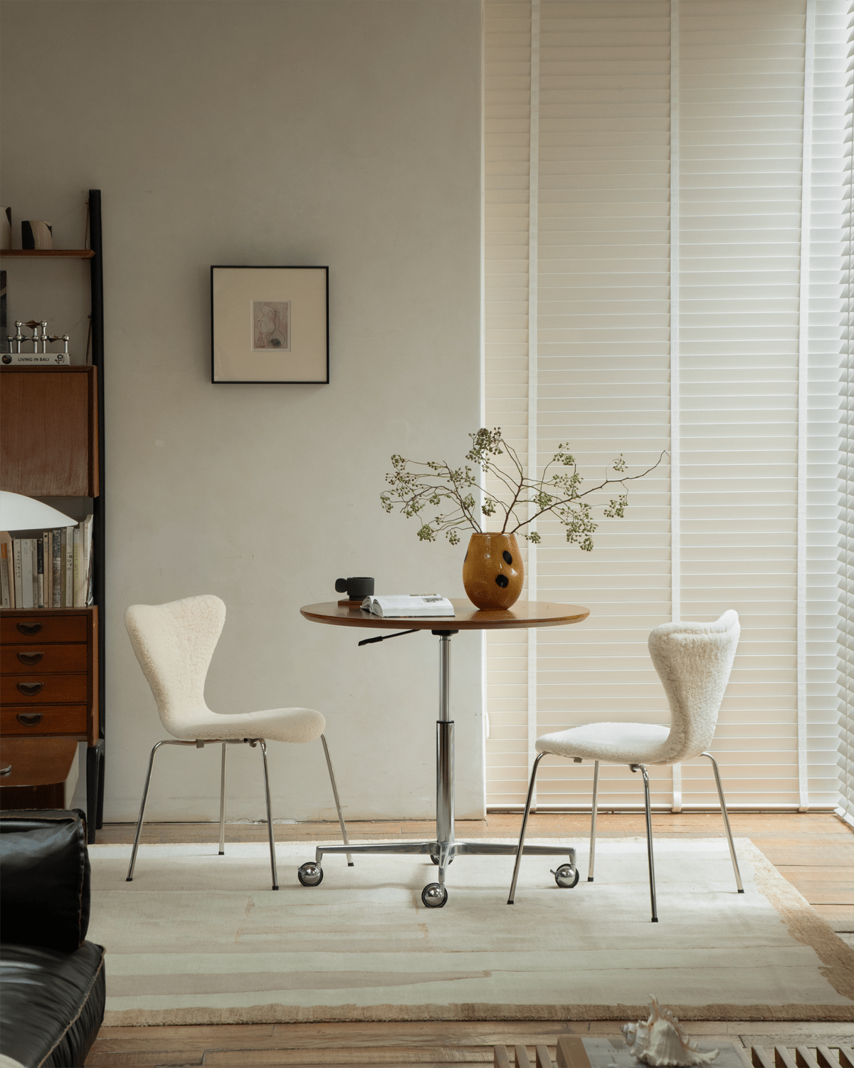 Pietra Shearling Chair