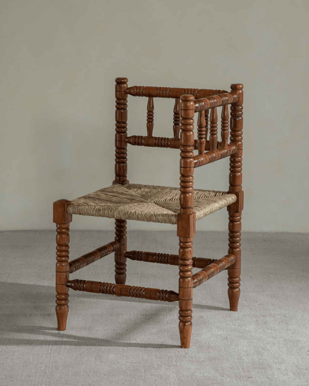 Bobbin Corner Chair
