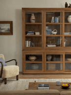 Bücherregal mit Glasfront