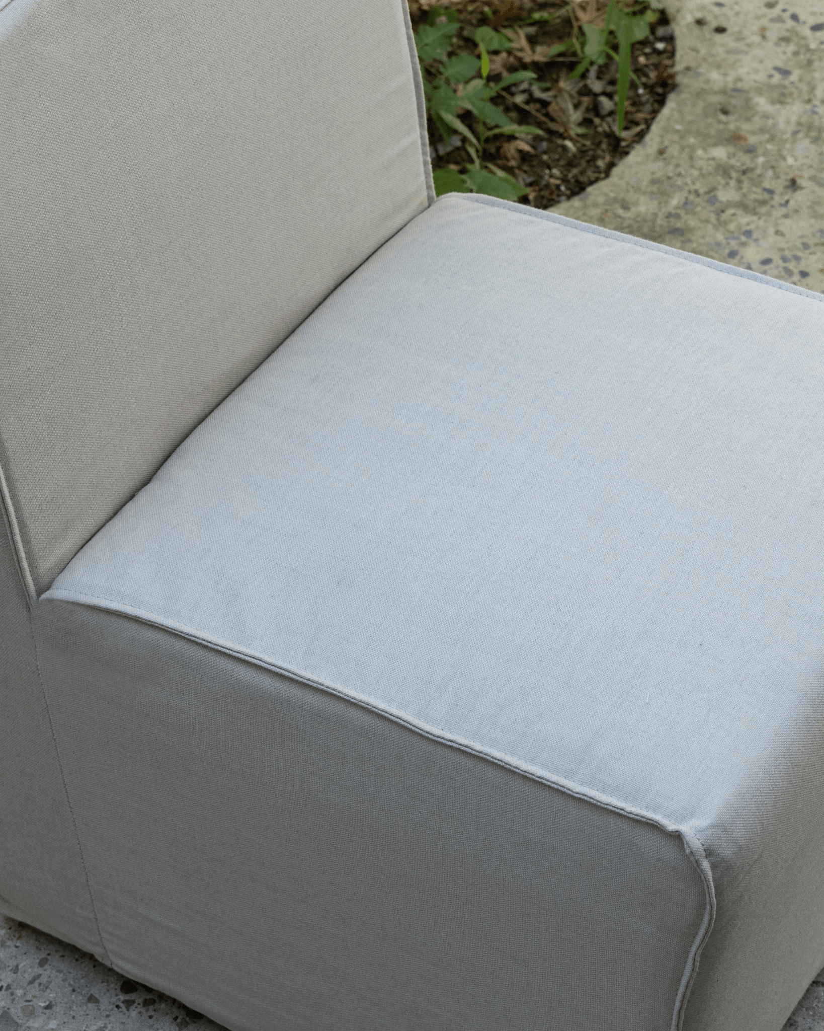 Tundra Caster Sofa Chair