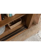 Bücherregal mit Glasfront