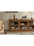 Bücherregal mit Glasfront