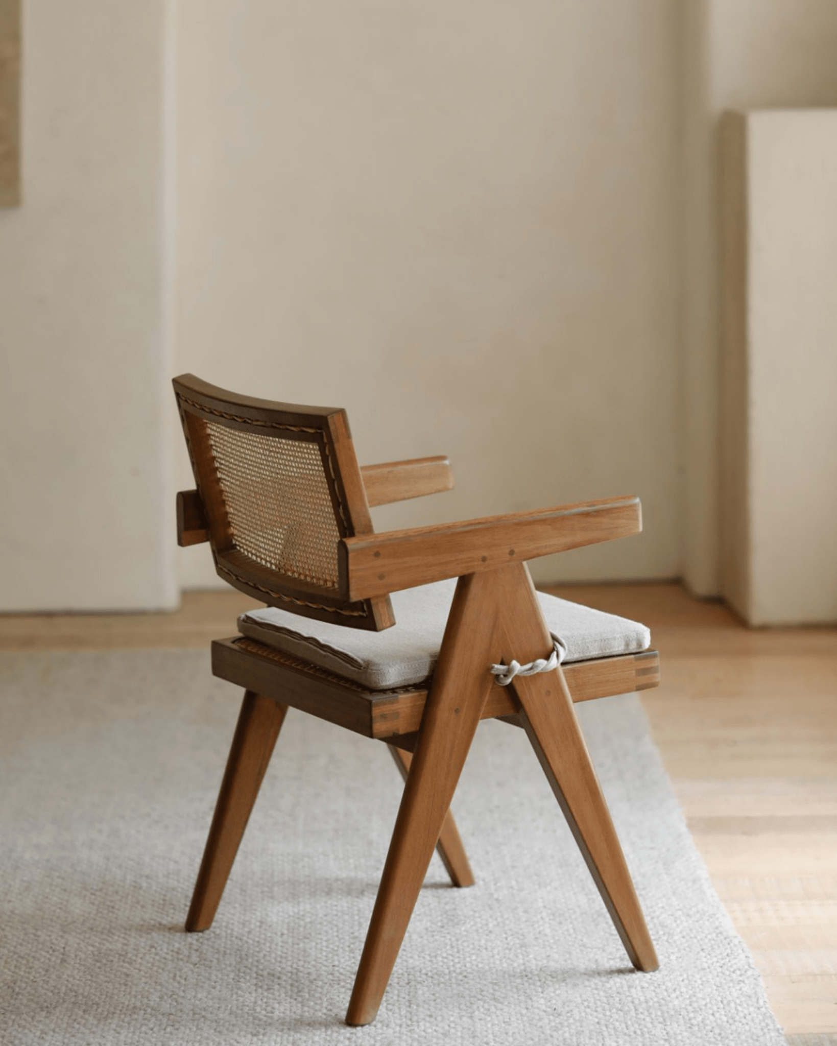 Chandigarh Office Chair Reproduction