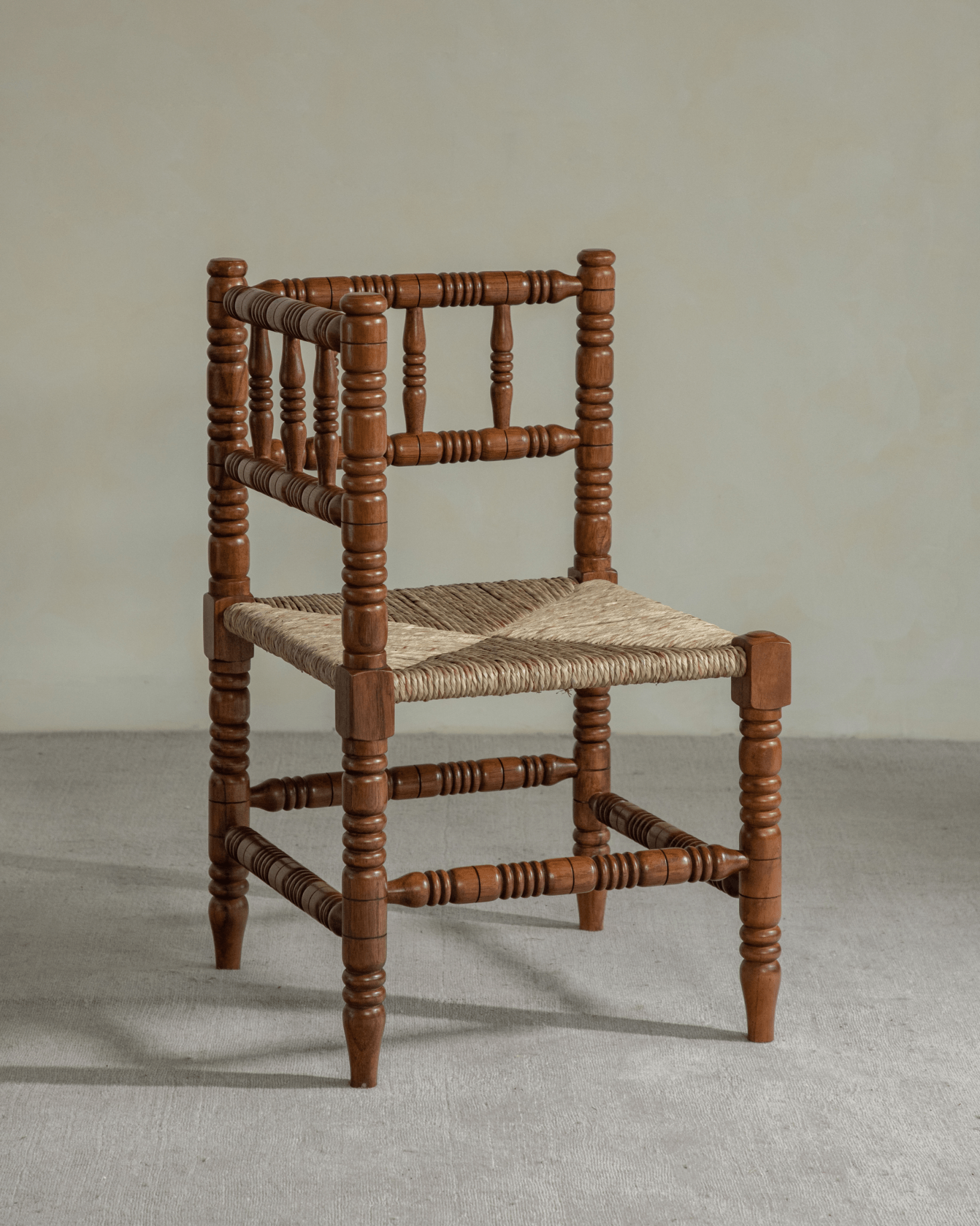Bobbin Corner Chair