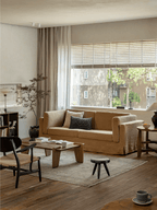 Sofa mit Rock aus Leinen