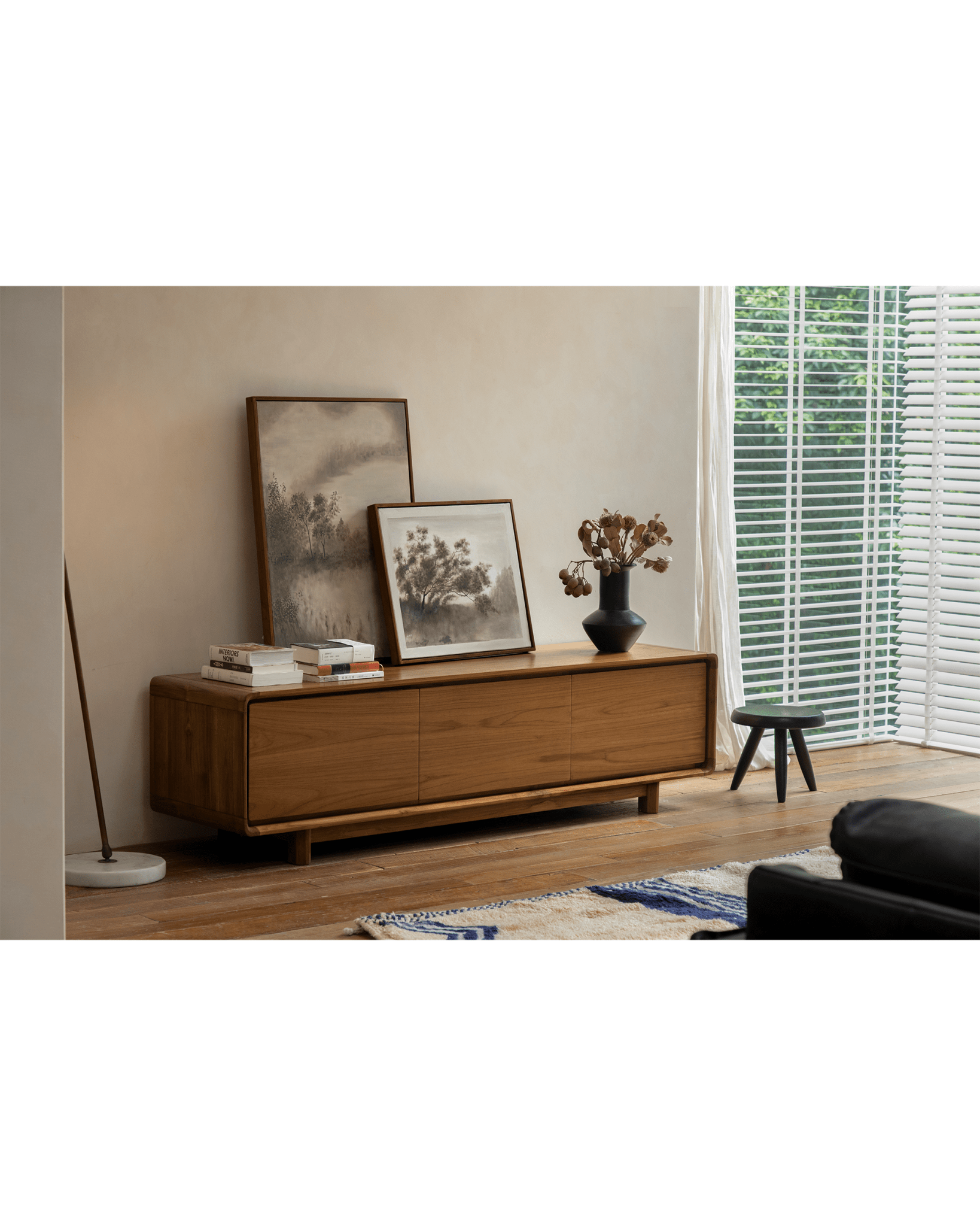 Medienkonsole Nr. 34