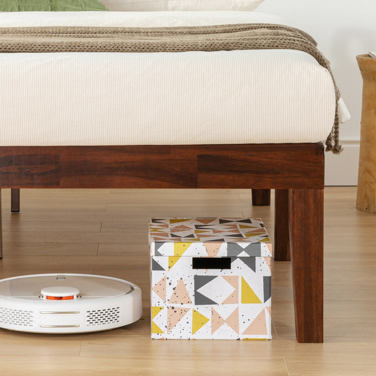 Klassisches 16-Zoll-Plattformbettgestell aus Massivholz in verschiedenen Ausführungen