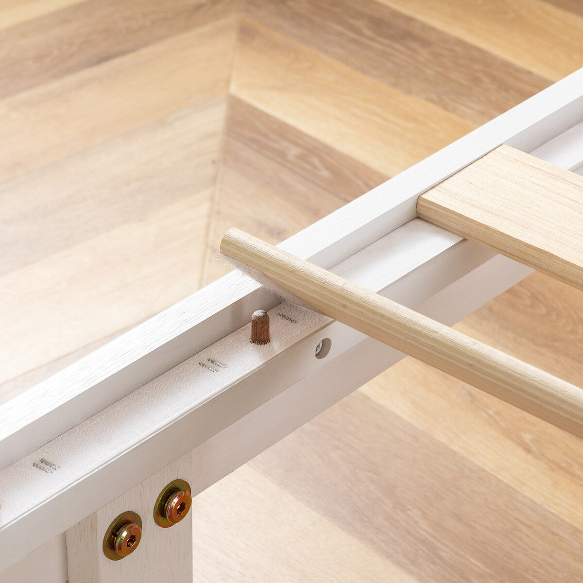 Klassisches 16-Zoll-Plattformbettgestell aus Massivholz in verschiedenen Ausführungen