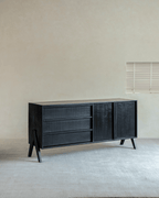 Nr. 32 Schwarzes Sideboard