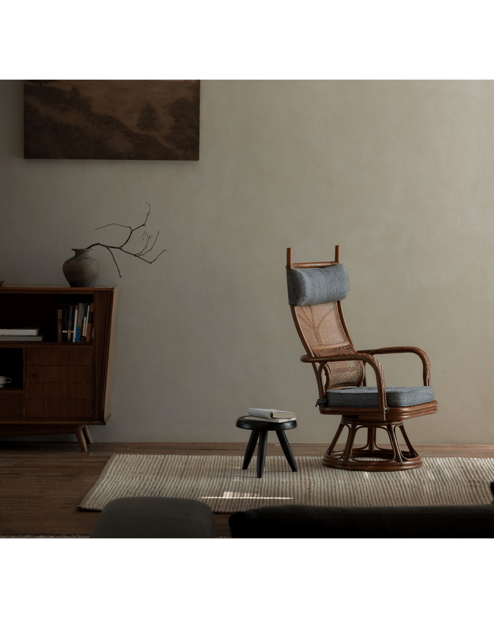 Gakusha Rattan-Drehstuhl