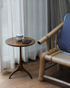 Beistelltisch aus Zweigen