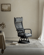 Gakusha Rattan-Drehstuhl