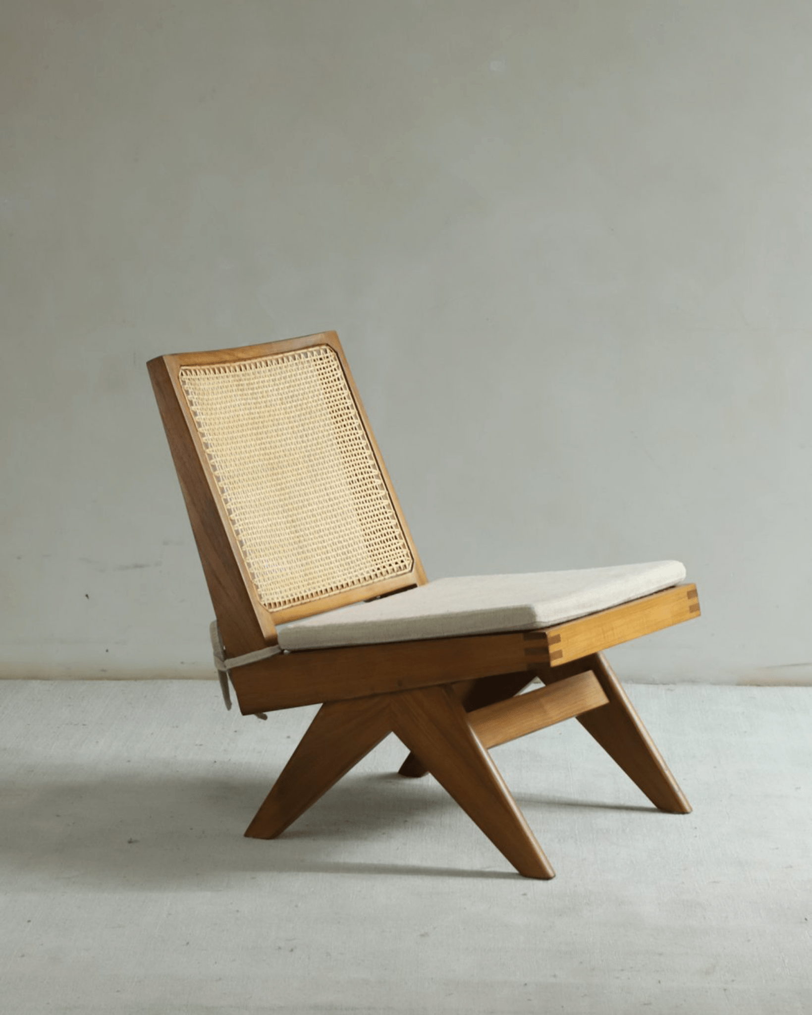 Chandigarh Armless Easy Chair