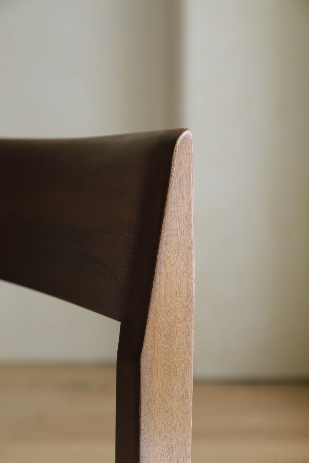 Chandigarh Box Chair