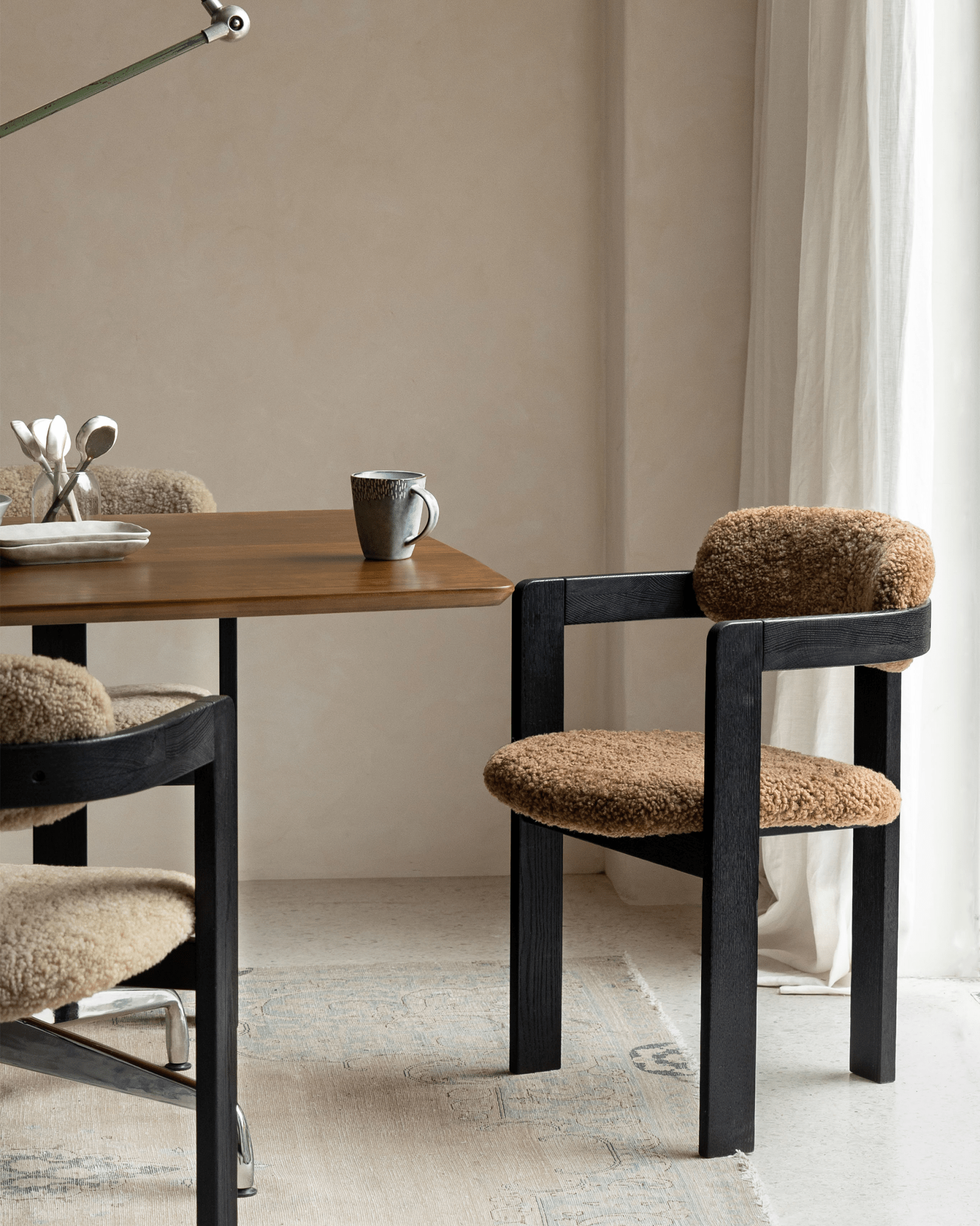 Pamplona Shearling Chair