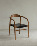 Halbmond-Ledersessel