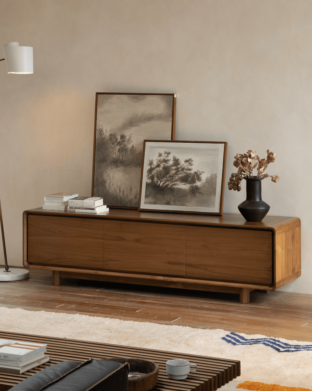 Medienkonsole Nr. 34