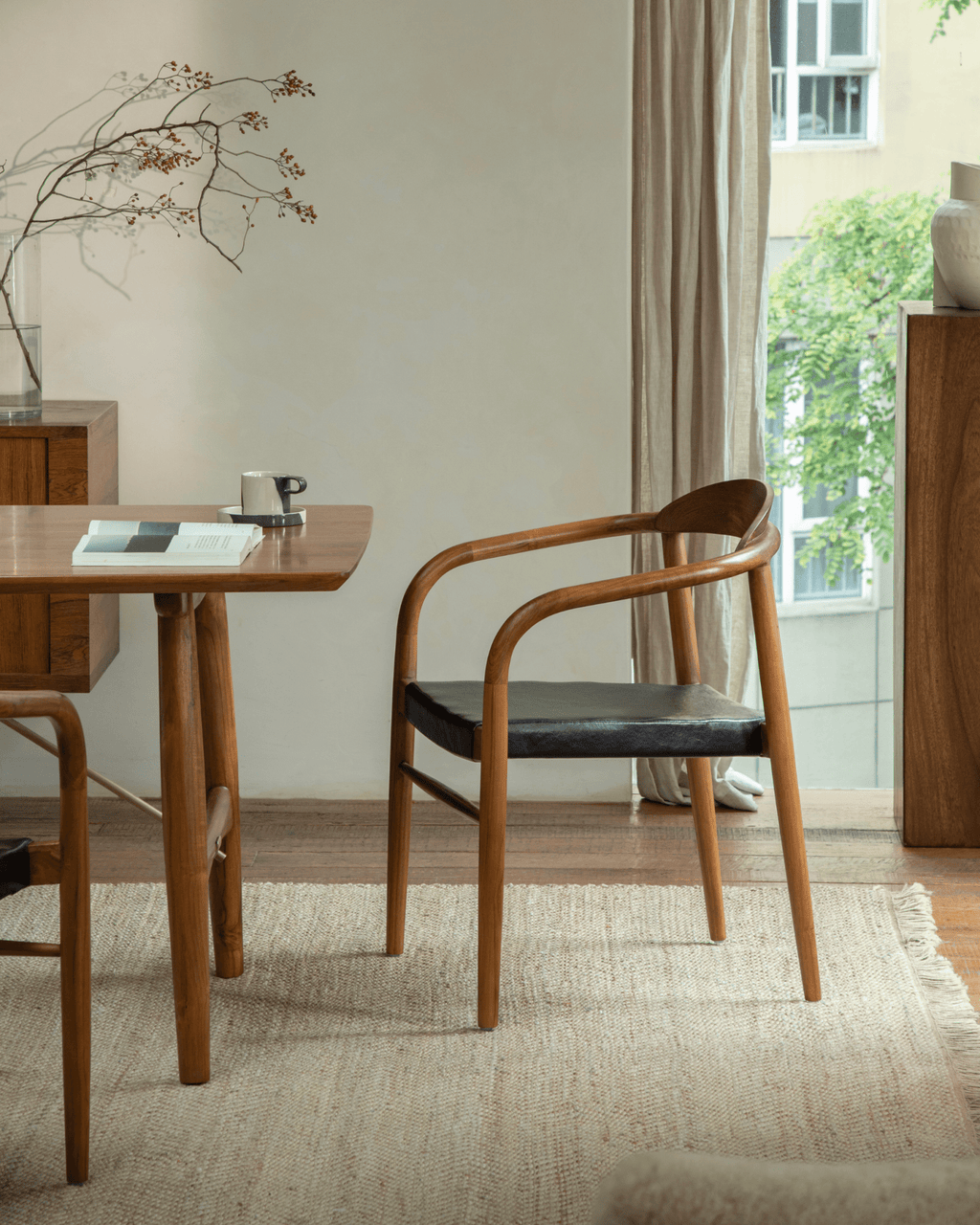 Halbmond-Ledersessel