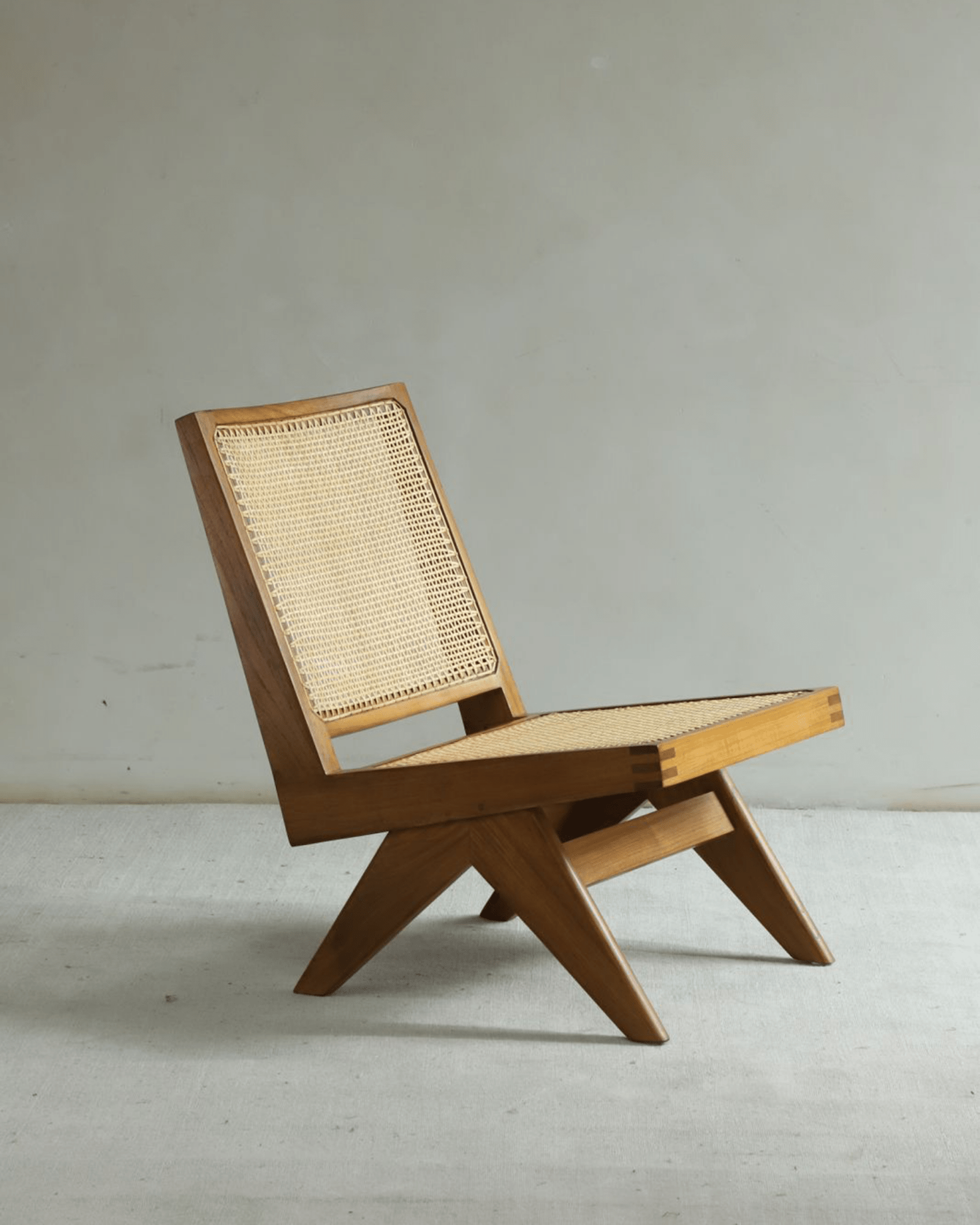 Chandigarh Armless Easy Chair