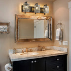 Moderne 3-flammige, glamouröse Badezimmer-Wandleuchte mit Kristalloptik für den Spiegel