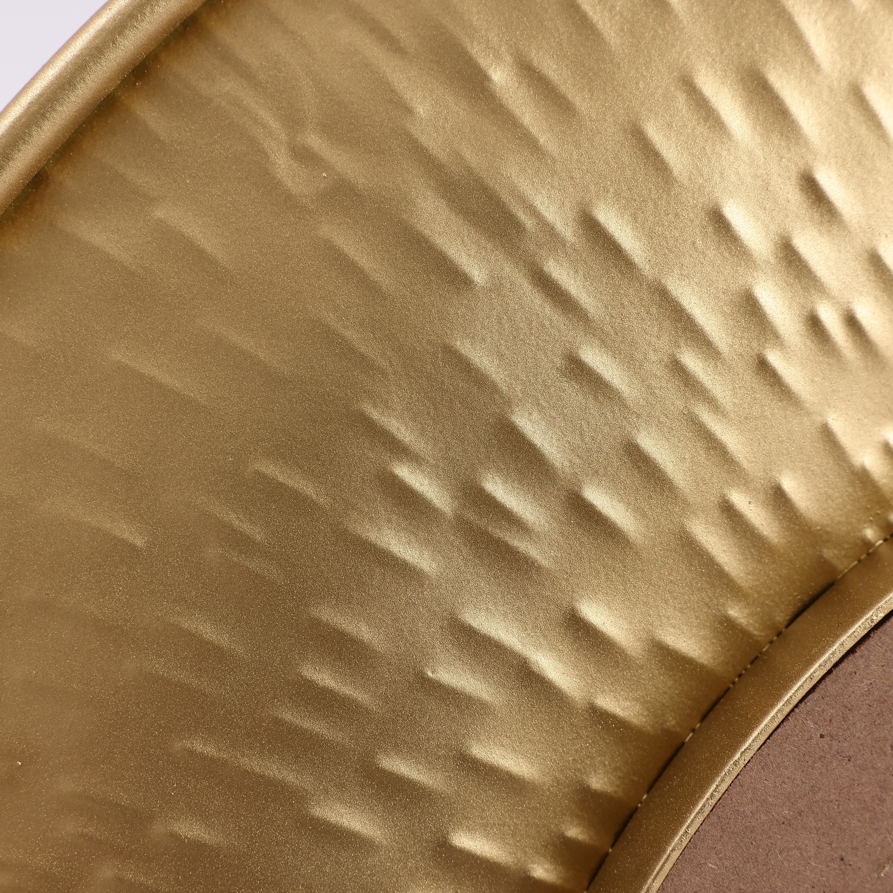 3-teiliges Set runder Wandspiegel aus goldfarbenem Metall – 22,25 cm Durchmesser x 2,36 cm Tiefe