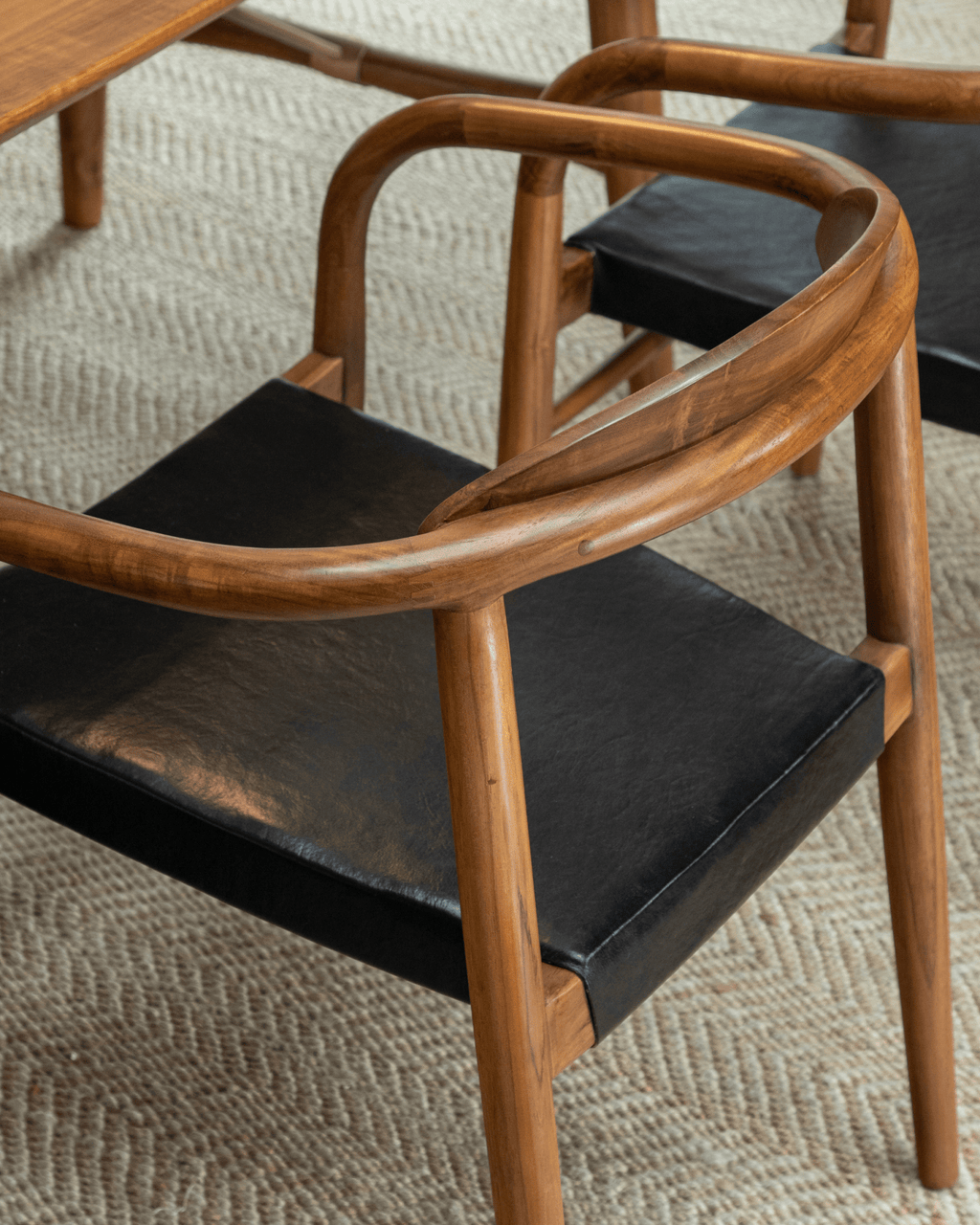 Halbmond-Ledersessel