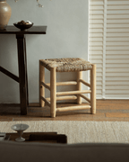 Isla Handgewebter Hocker