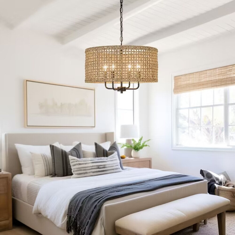 4-flammiger, handgewebter Kronleuchter im böhmischen Stil – Stroh – 50,8 cm breit