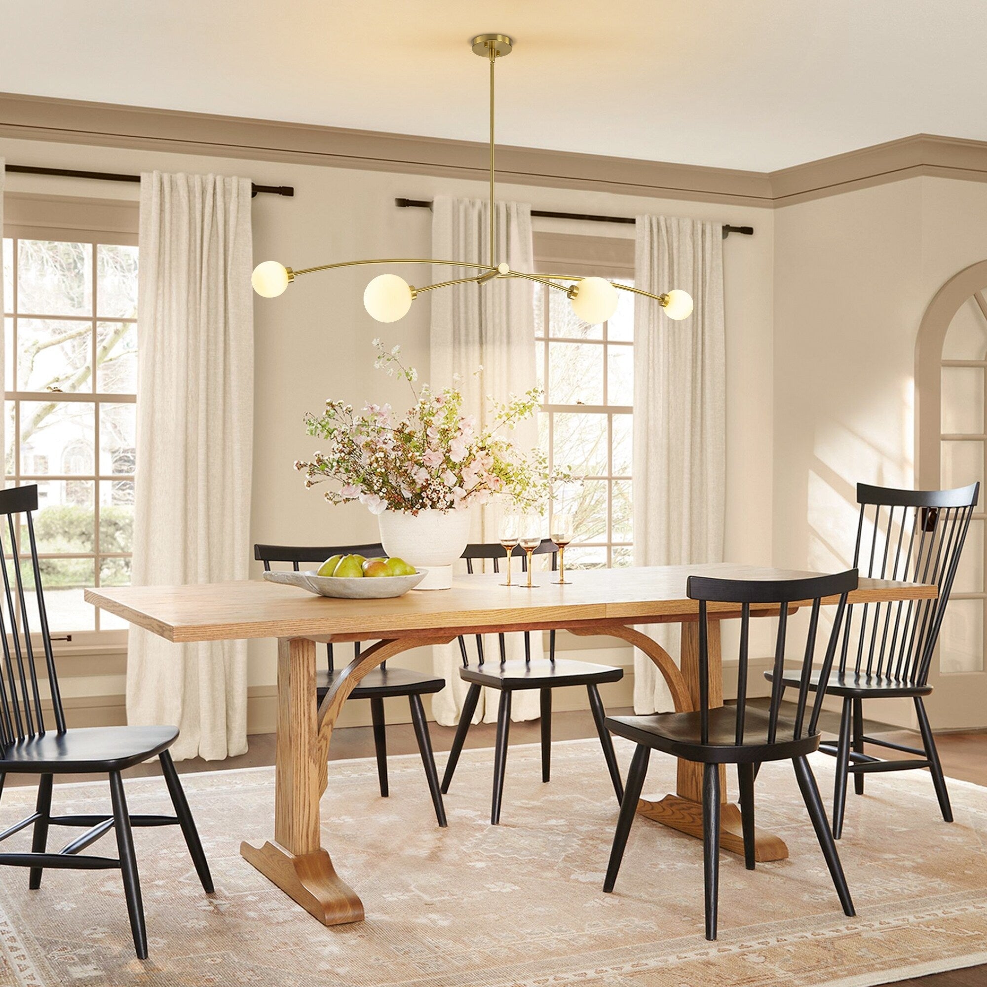 Moderne, vierflammige, goldene Sputnik-Pendelleuchte im schlichten, linearen Design – ideal für Kücheninsel oder Esszimmer – 130 cm B x 28 cm T x 15 cm H