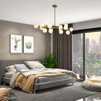 40 Zoll (ca. 102 cm) langer, linearer Kronleuchter im Mid-Century-Modern-Stil mit 16 Leuchten, goldfarbenem Messing, Sputnik-Pendelleuchte mit mattiertem Glaskugel für das Esszimmer