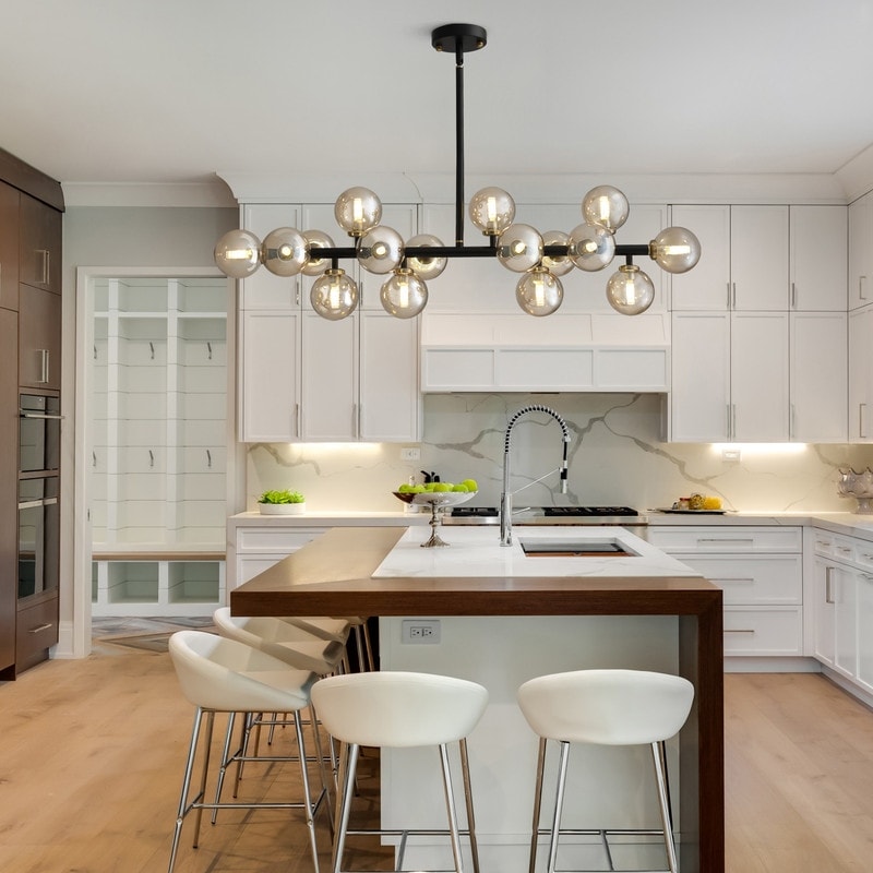 40 Zoll (ca. 102 cm) langer, linearer Kronleuchter im Mid-Century-Modern-Stil mit 16 Leuchten, goldfarbenem Messing, Sputnik-Pendelleuchte mit mattiertem Glaskugel für das Esszimmer