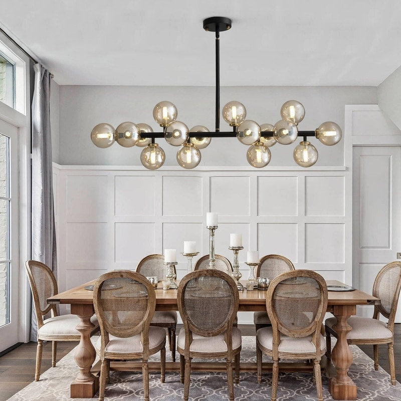 40 Zoll (ca. 102 cm) langer, linearer Kronleuchter im Mid-Century-Modern-Stil mit 16 Leuchten, goldfarbenem Messing, Sputnik-Pendelleuchte mit mattiertem Glaskugel für das Esszimmer